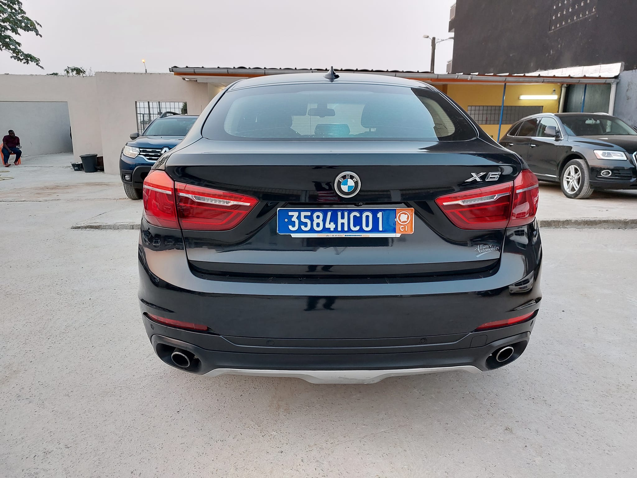 BMW X6 – Année 2017 EN LOCATION AVEC CHAUFFEUR
